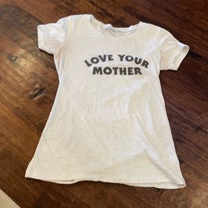 Women’s fitted tan t shirt